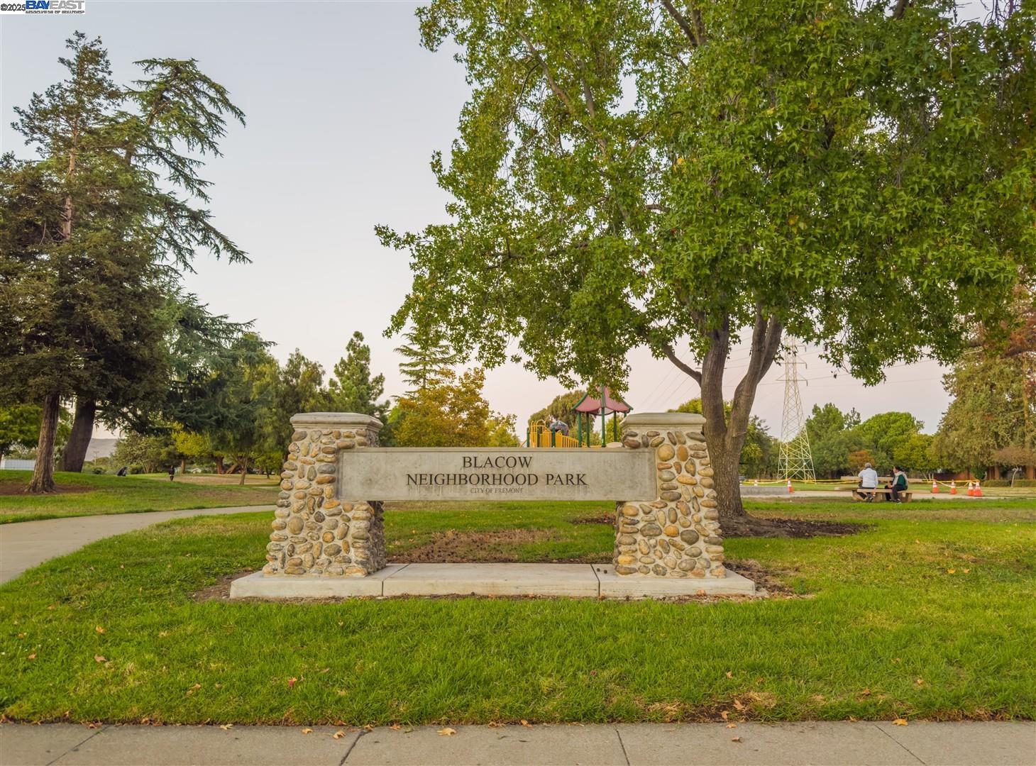 105 Visa Ct