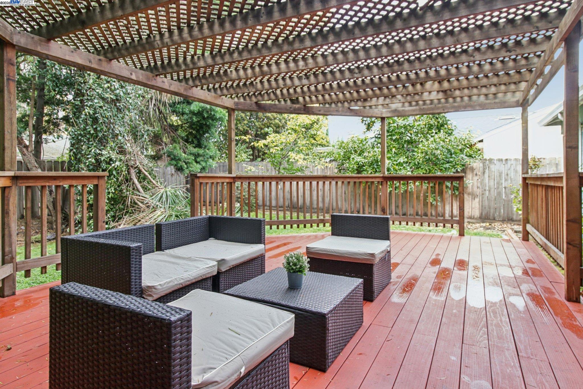 16045 Via Cordoba, San Lorenzo