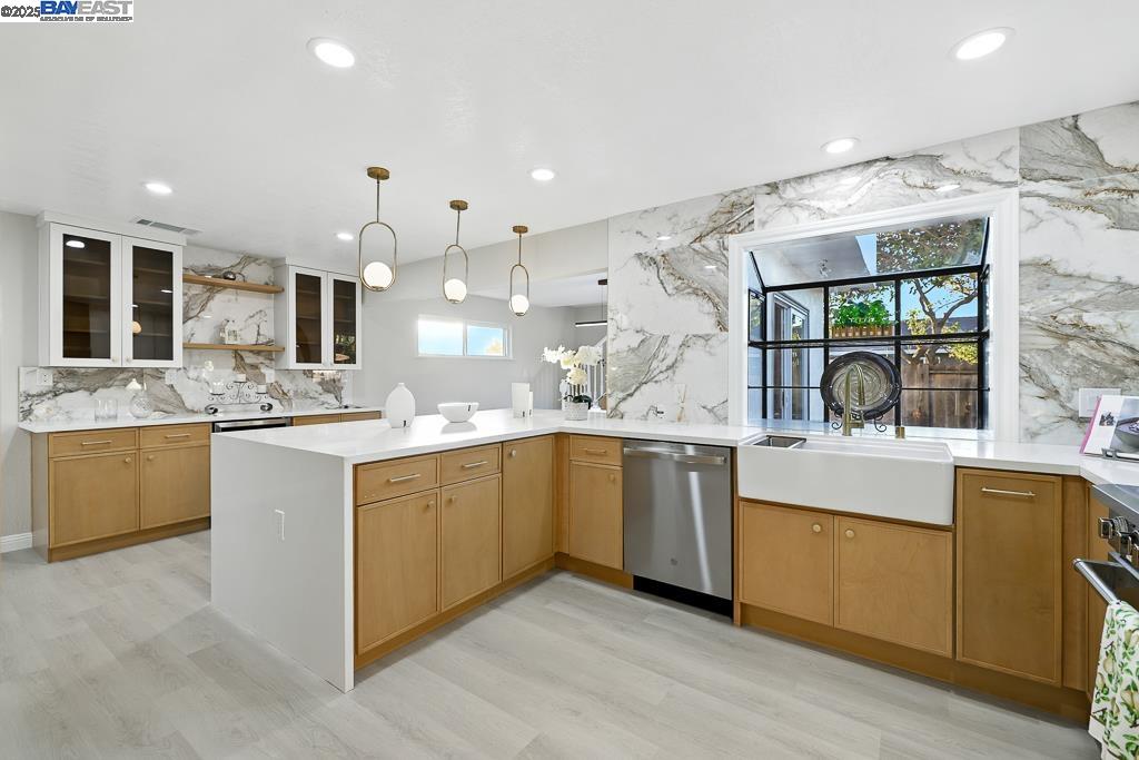 35856 Adobe Dr, Fremont