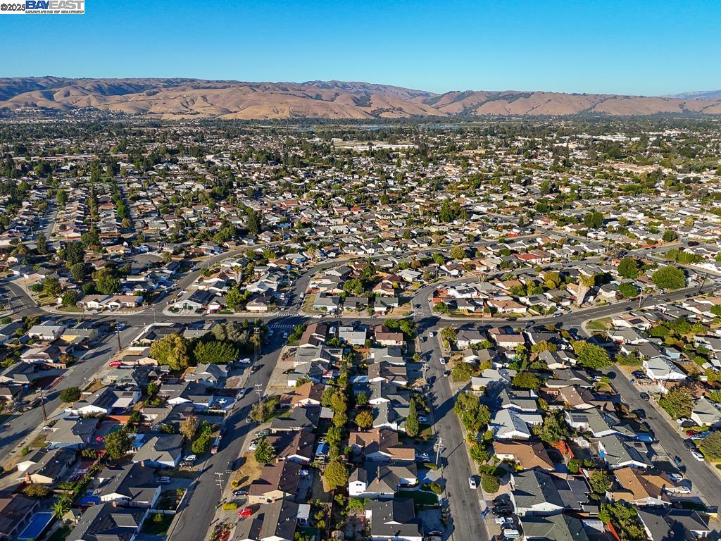 35856 Adobe Dr, Fremont