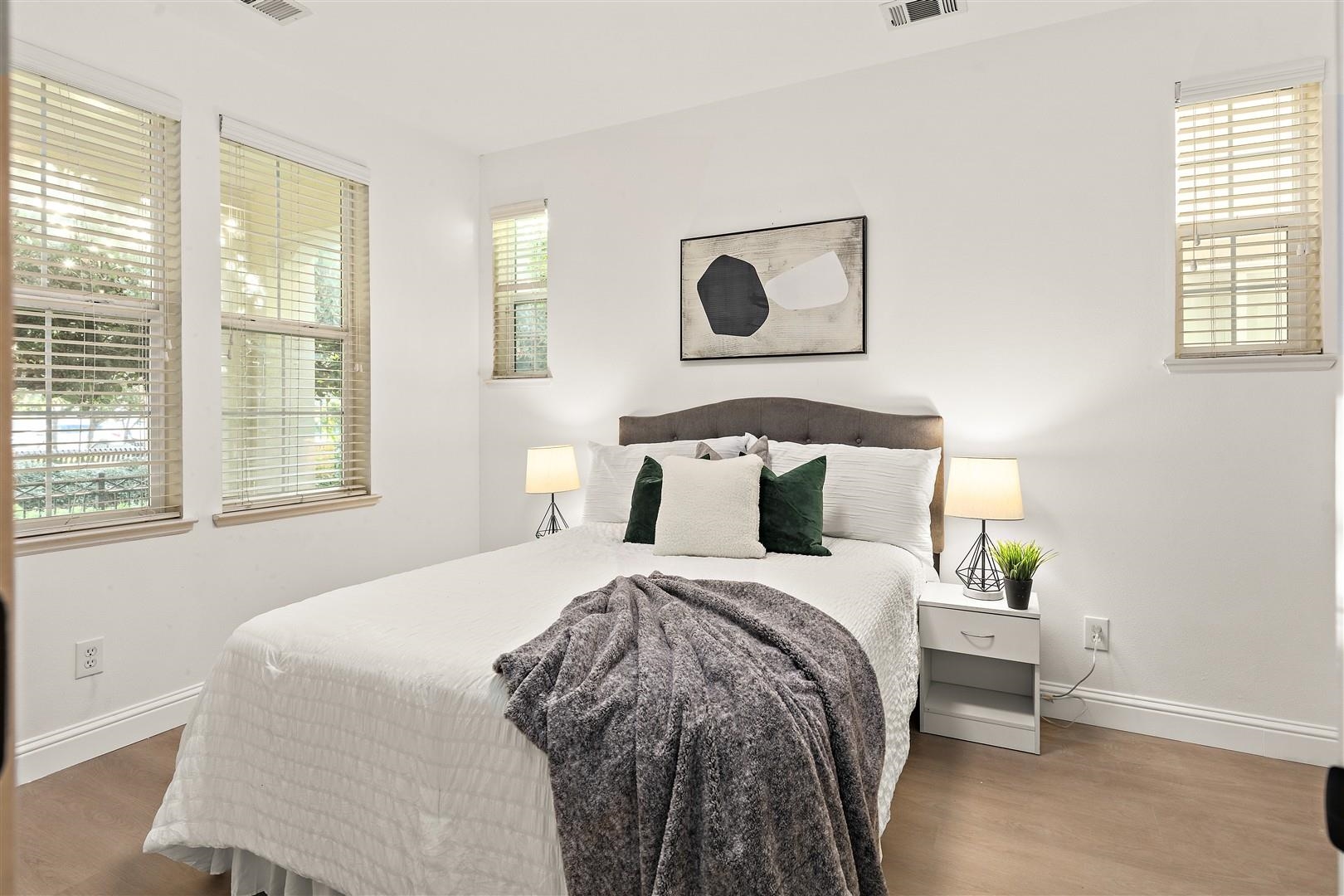 40203 Antigua Rose Ter