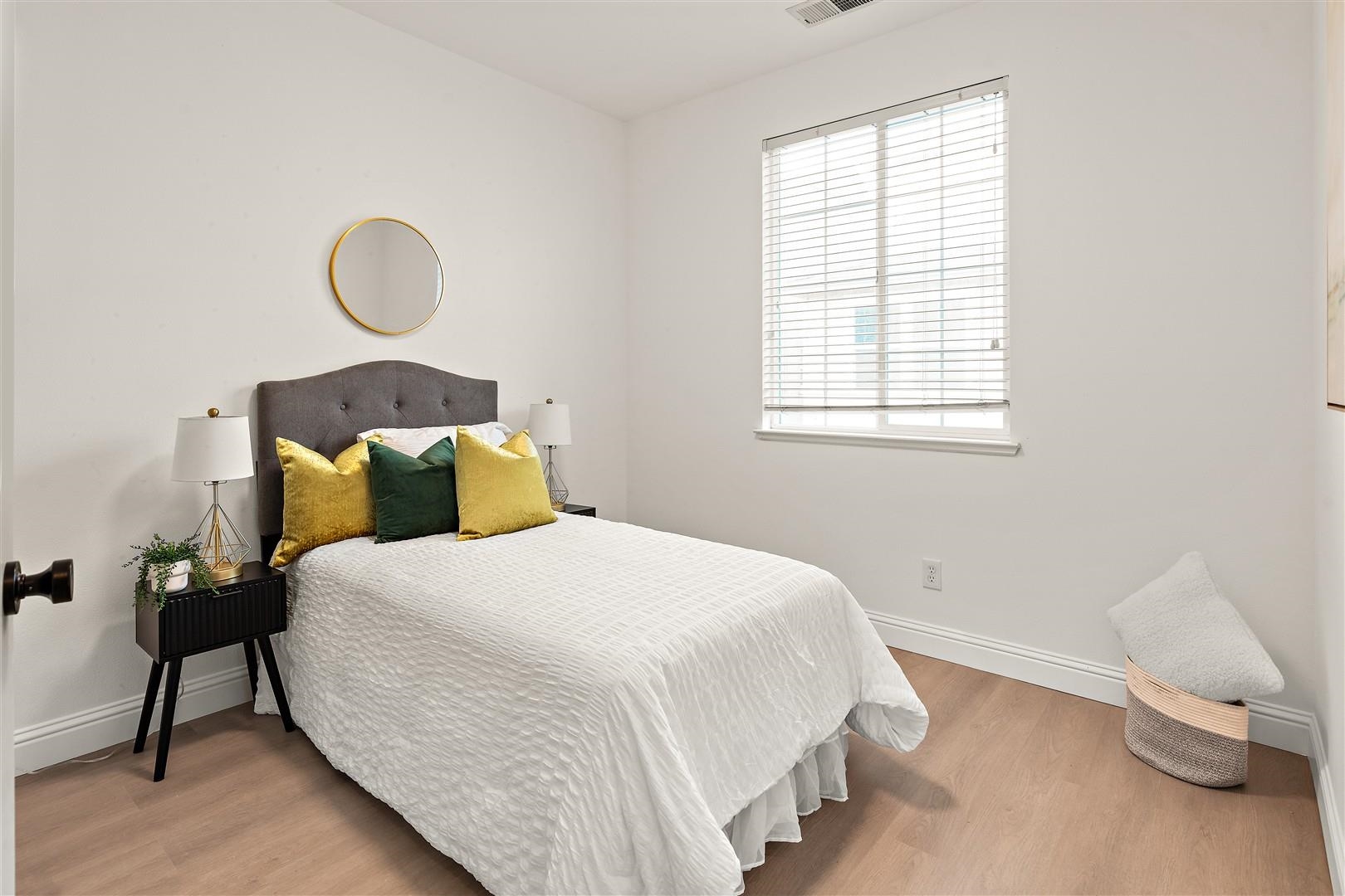 40203 Antigua Rose Ter