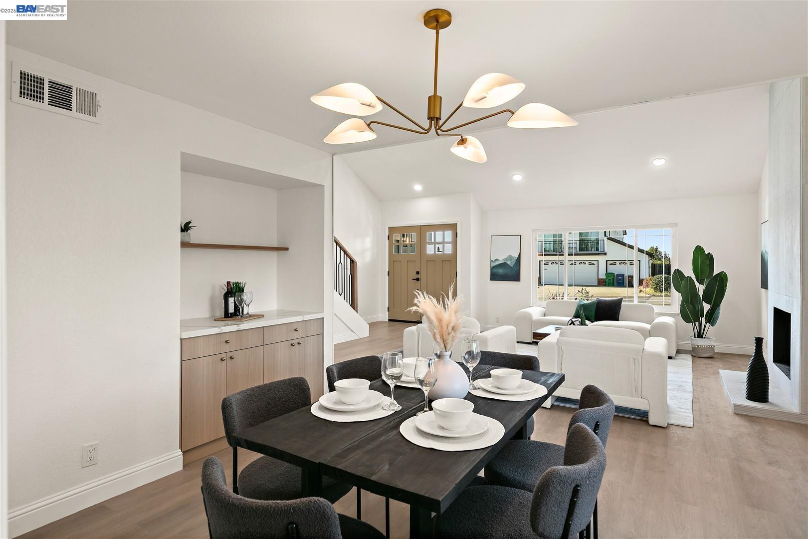 3531 La Mesa Dr