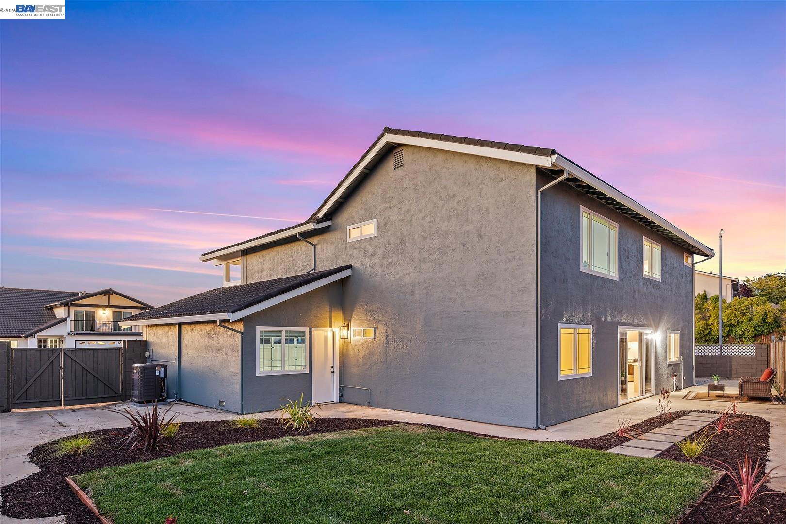 3531 La Mesa Dr