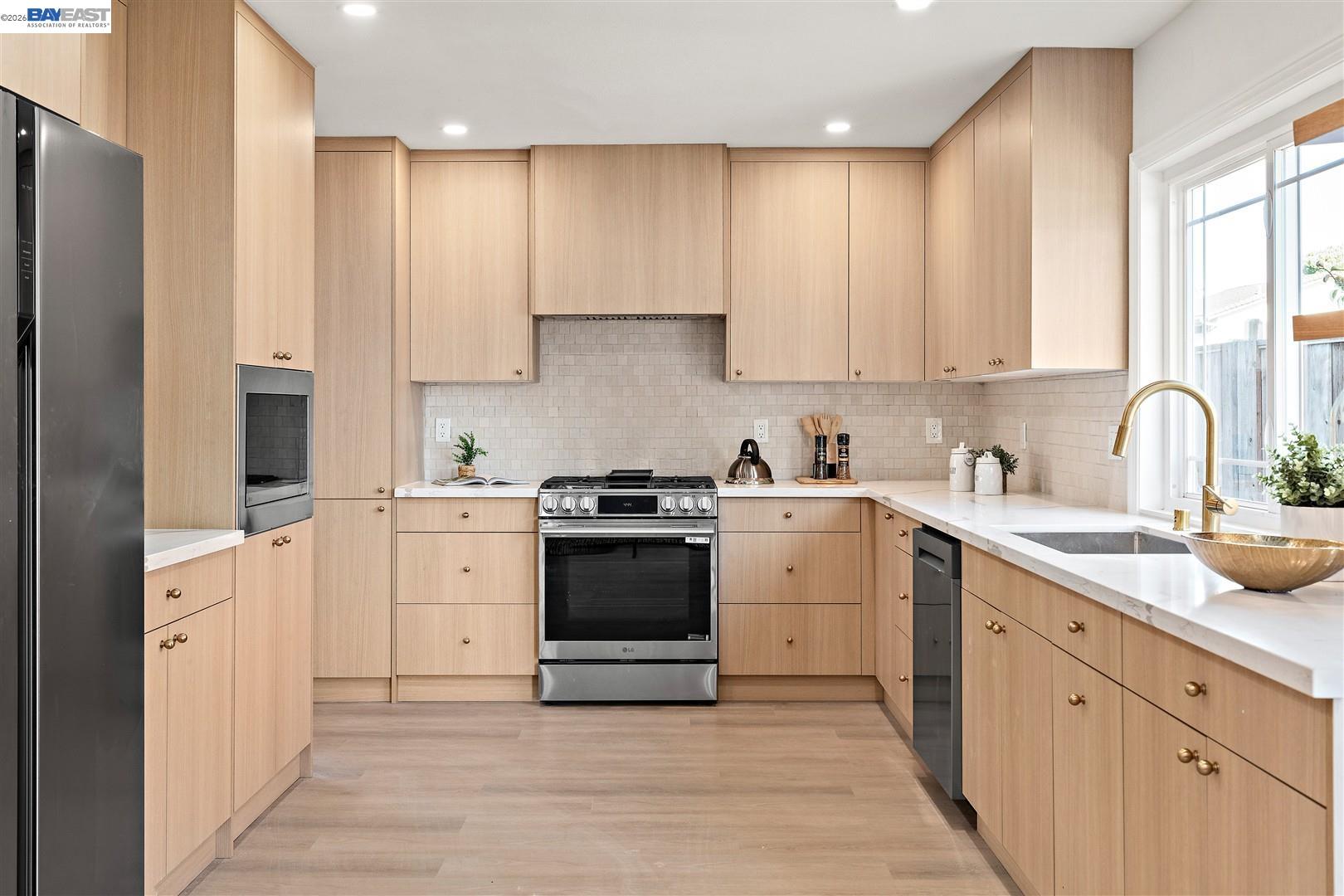 3531 La Mesa Dr