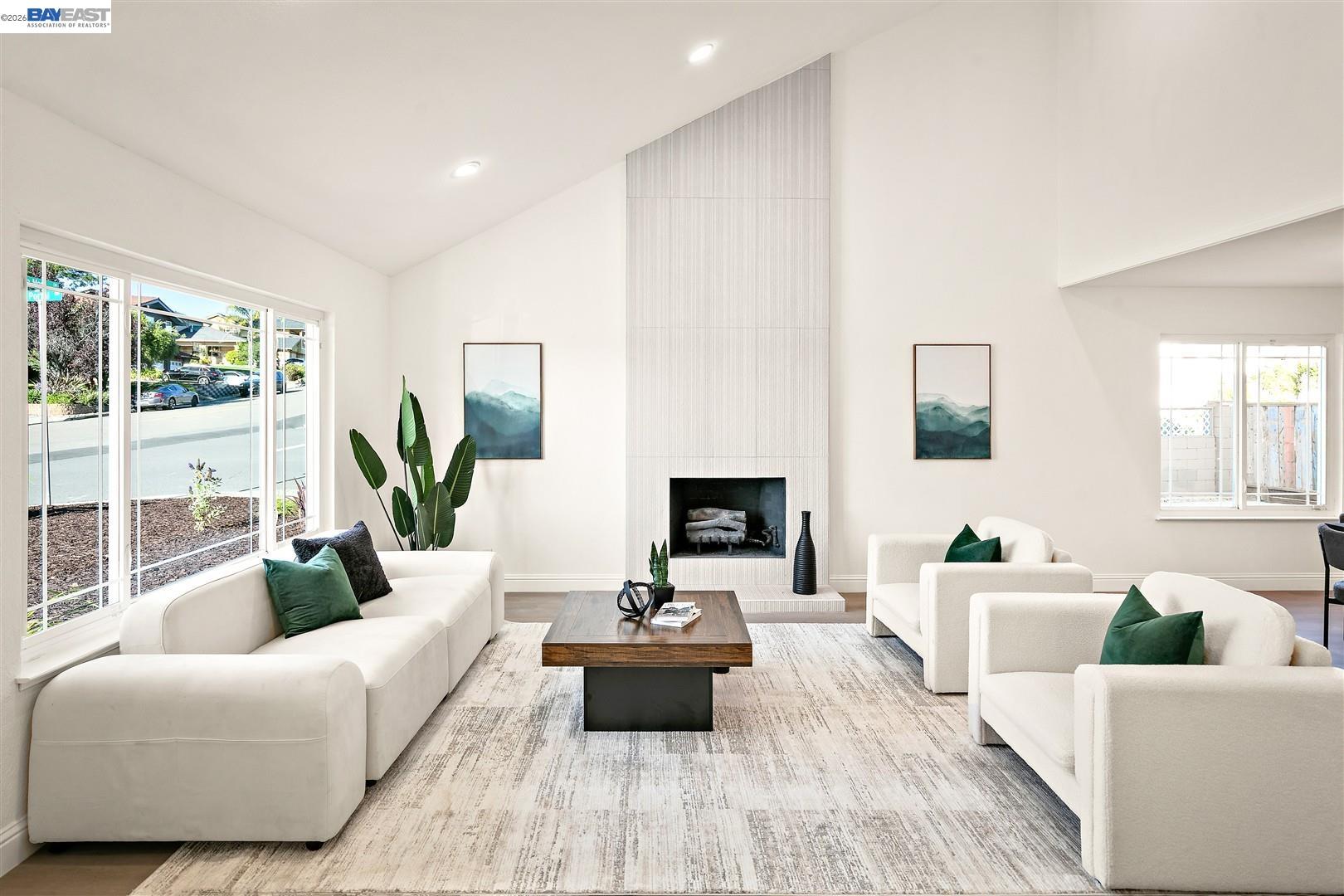 3531 La Mesa Dr