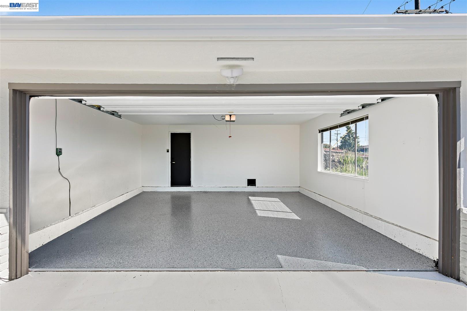 2356 Marineview Dr