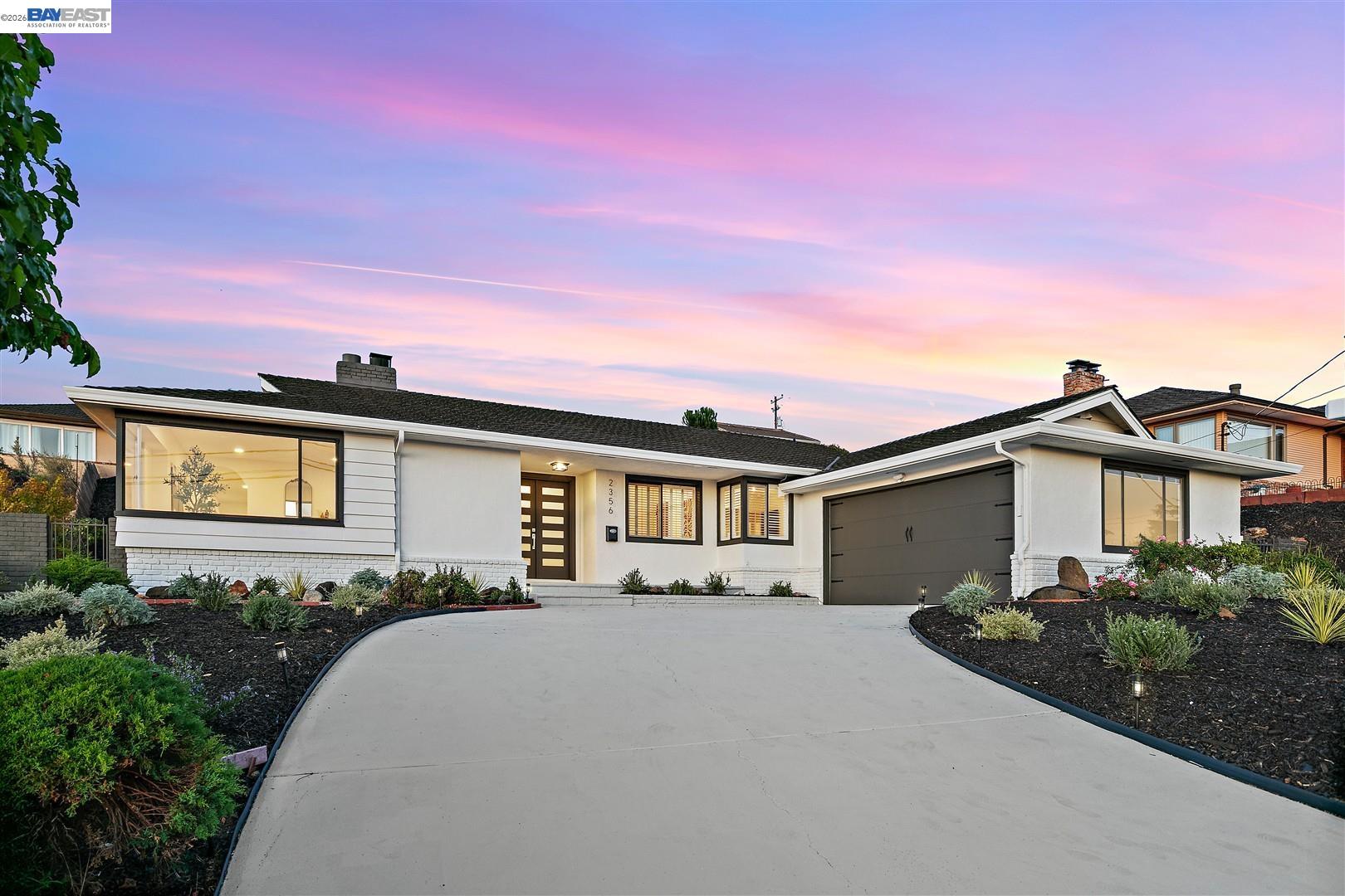 2356 Marineview Dr