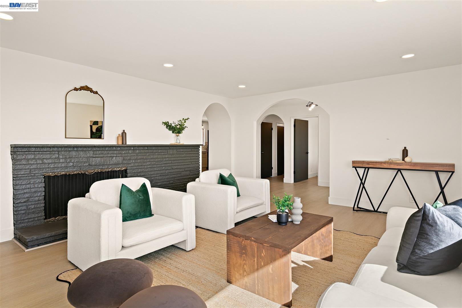 2356 Marineview Dr