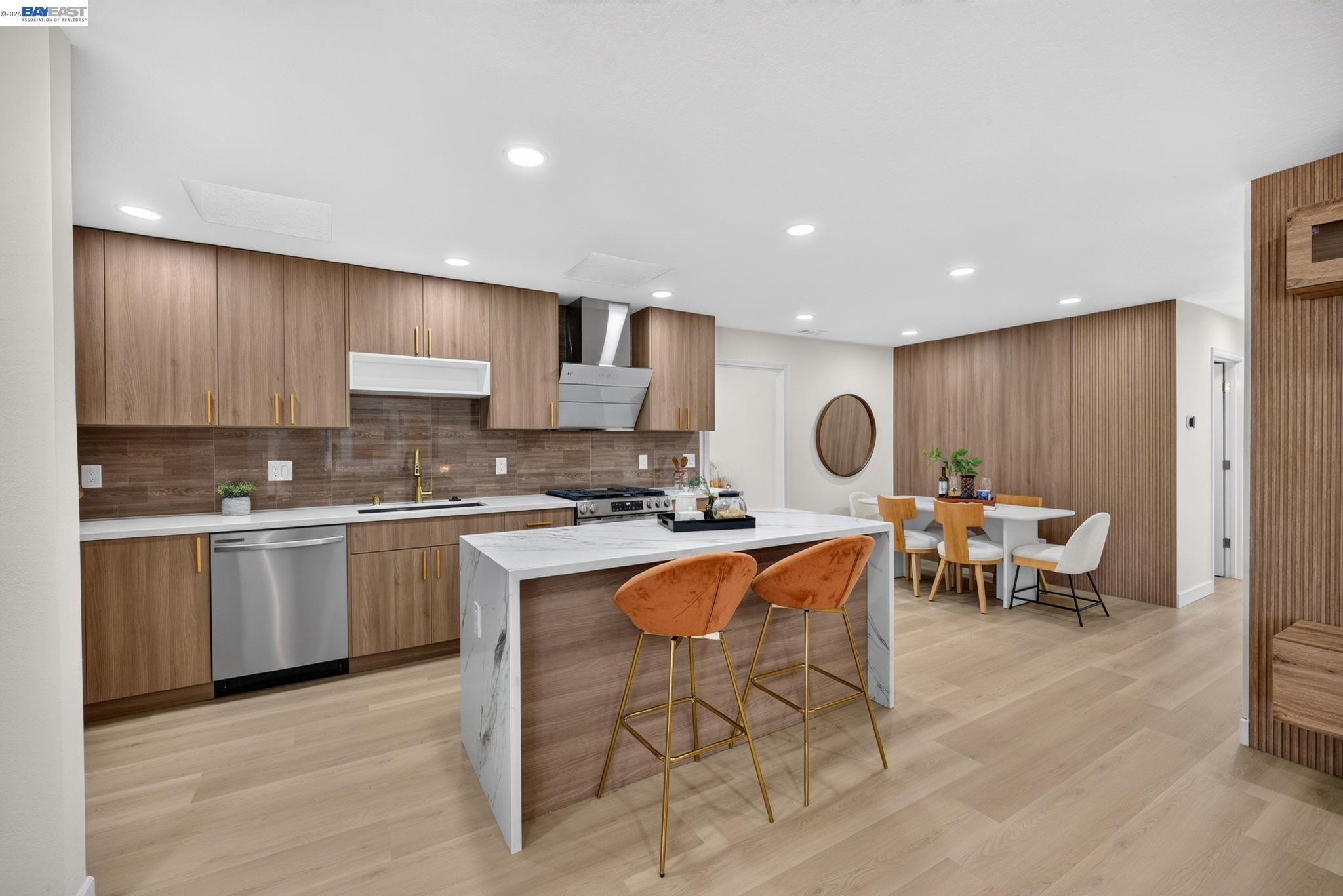 3764 Howe Ct