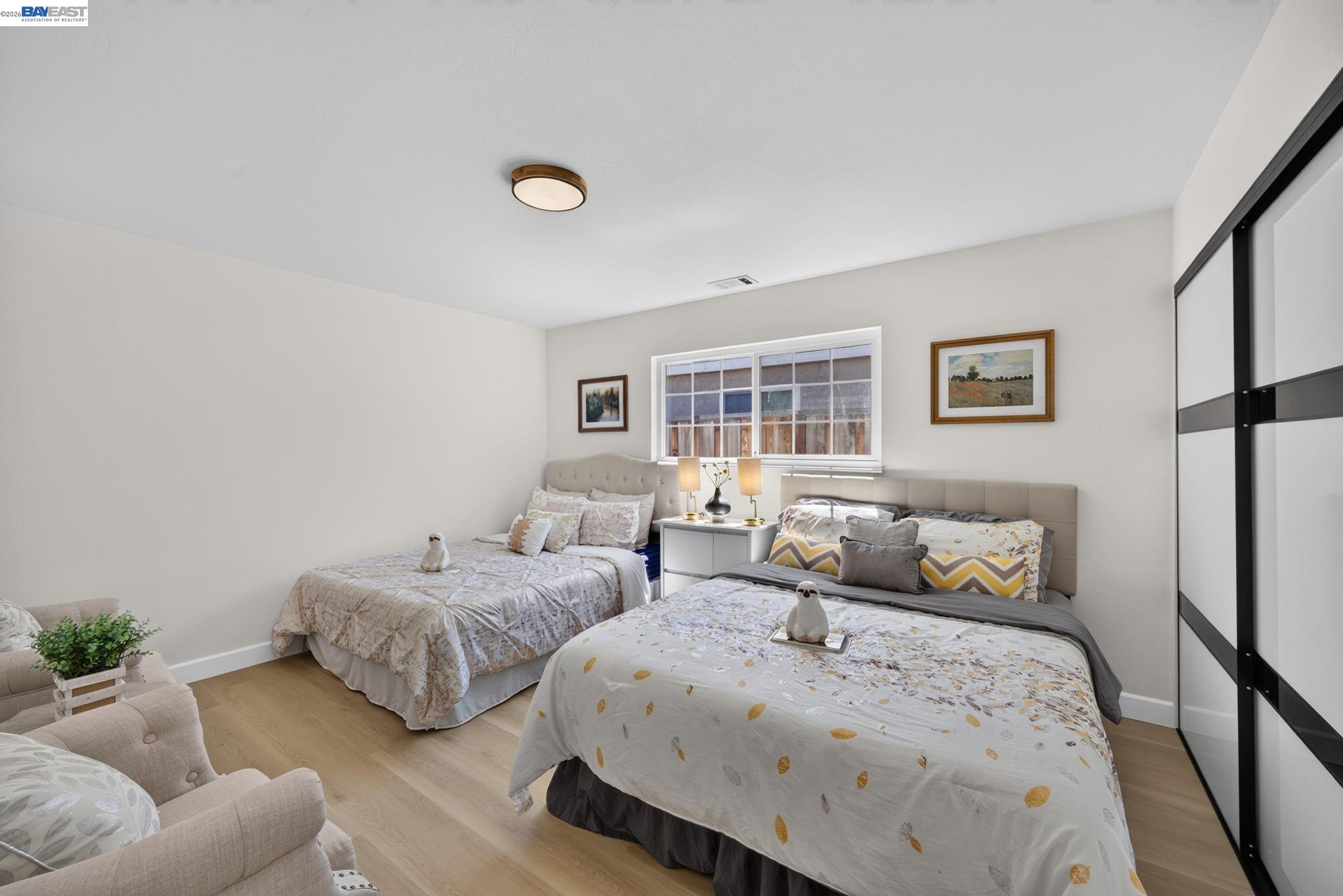 3764 Howe Ct