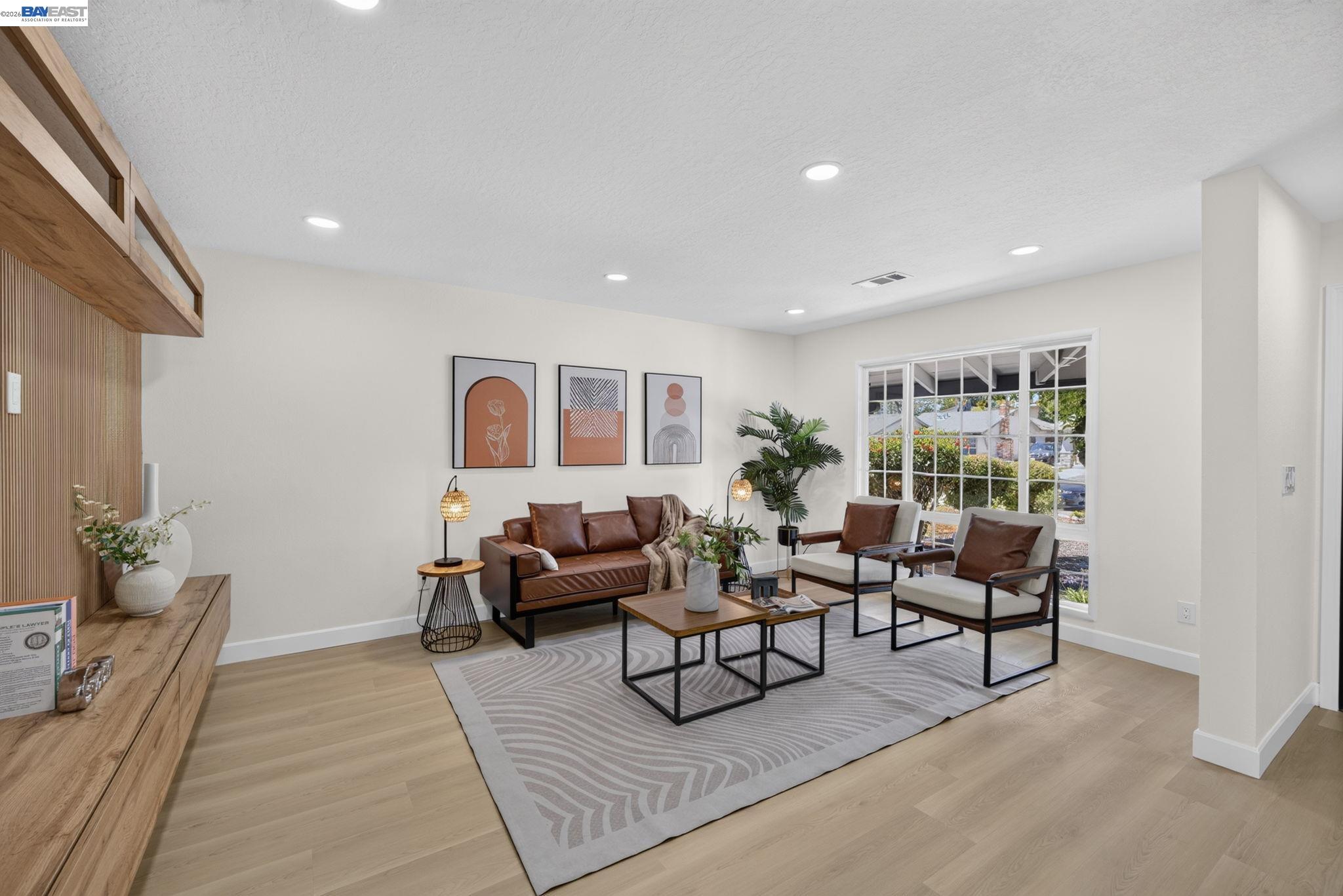 3764 Howe Ct