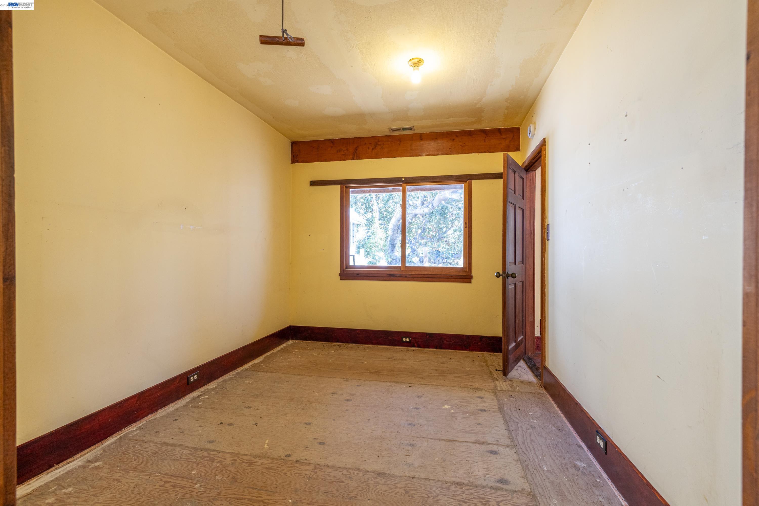 917 Central Ave