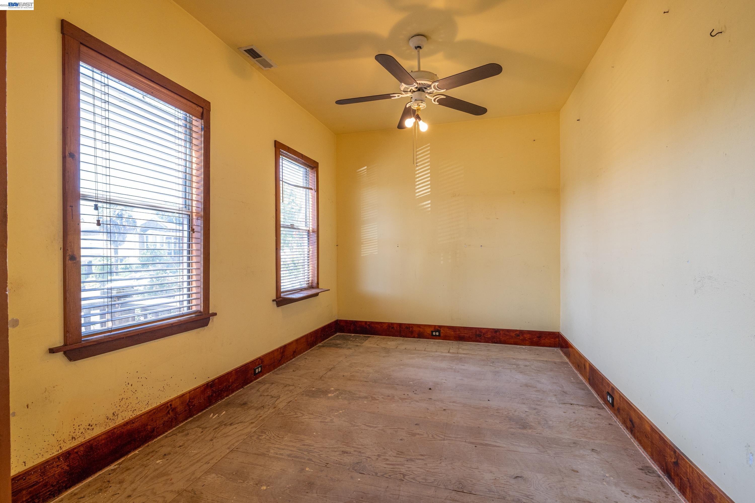 917 Central Ave