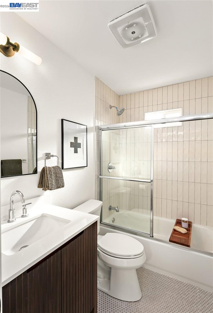 5557 Beau Ct