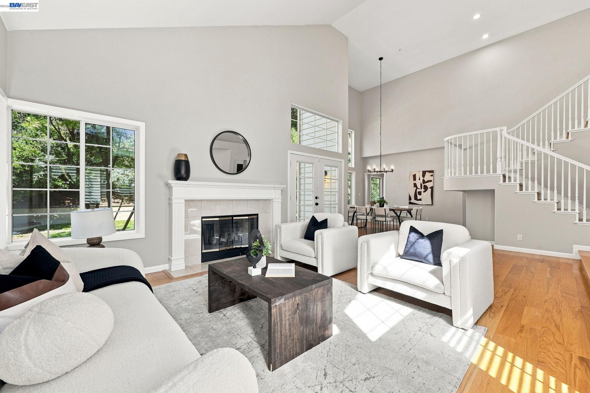 3716 Valley View Way