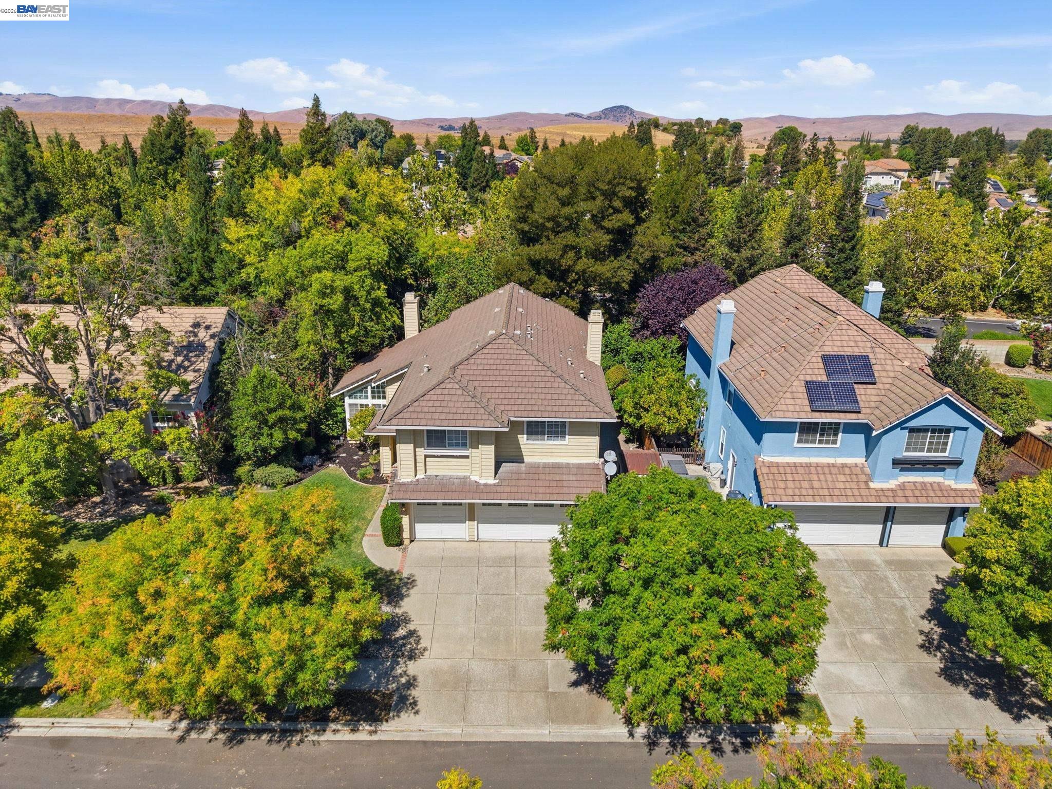 3716 Valley View Way
