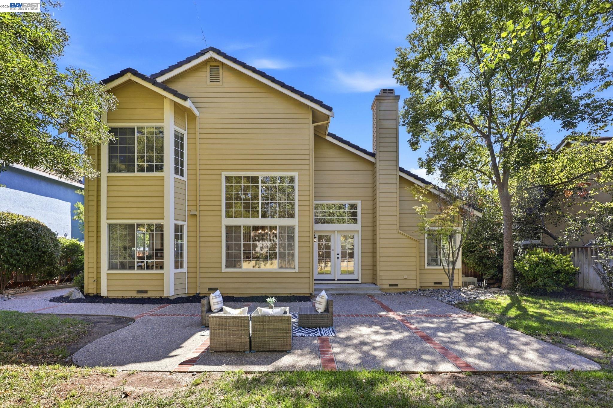 3716 Valley View Way