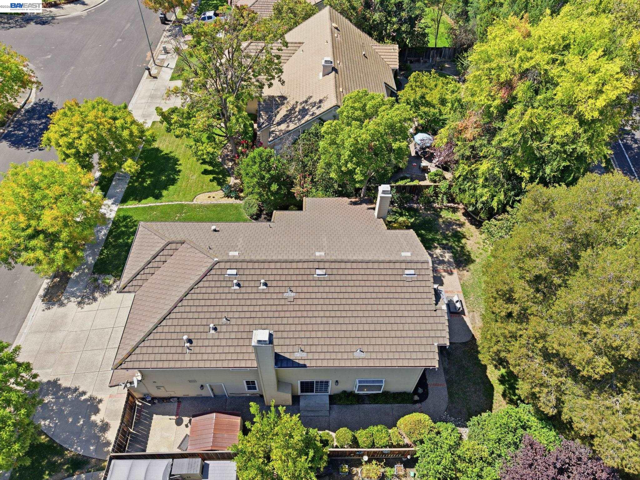 3716 Valley View Way