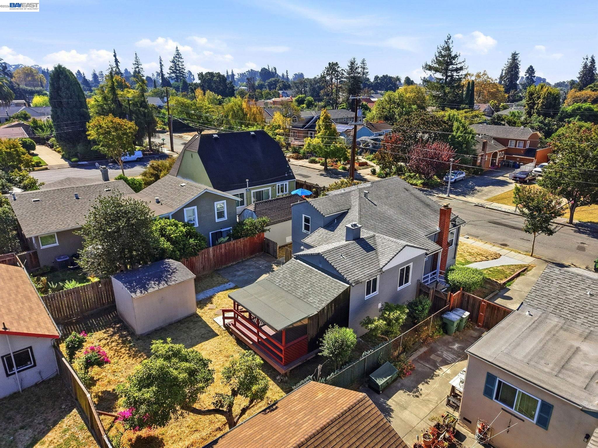 360 Warwick Ave