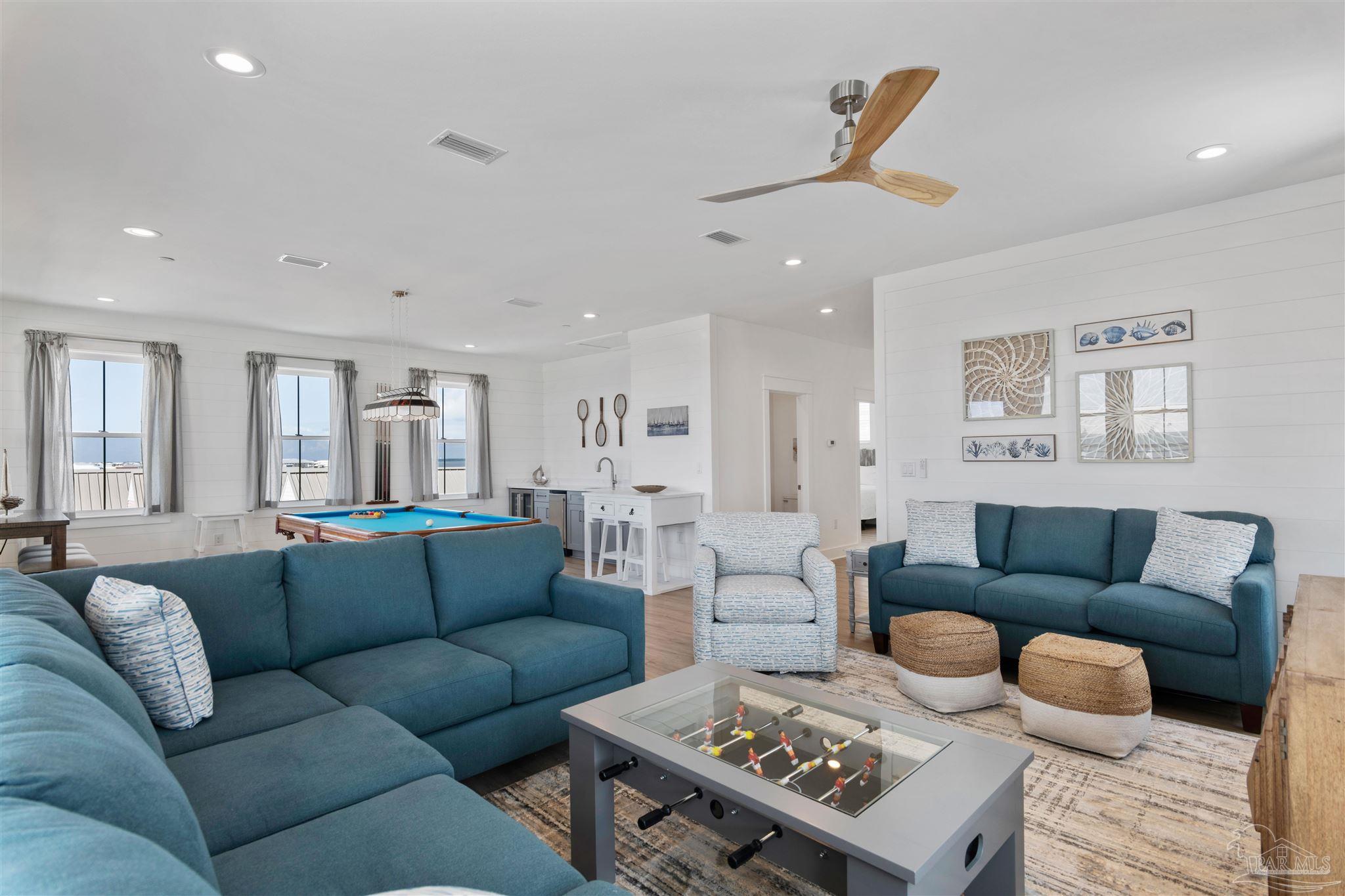 7854 Gulf Blvd