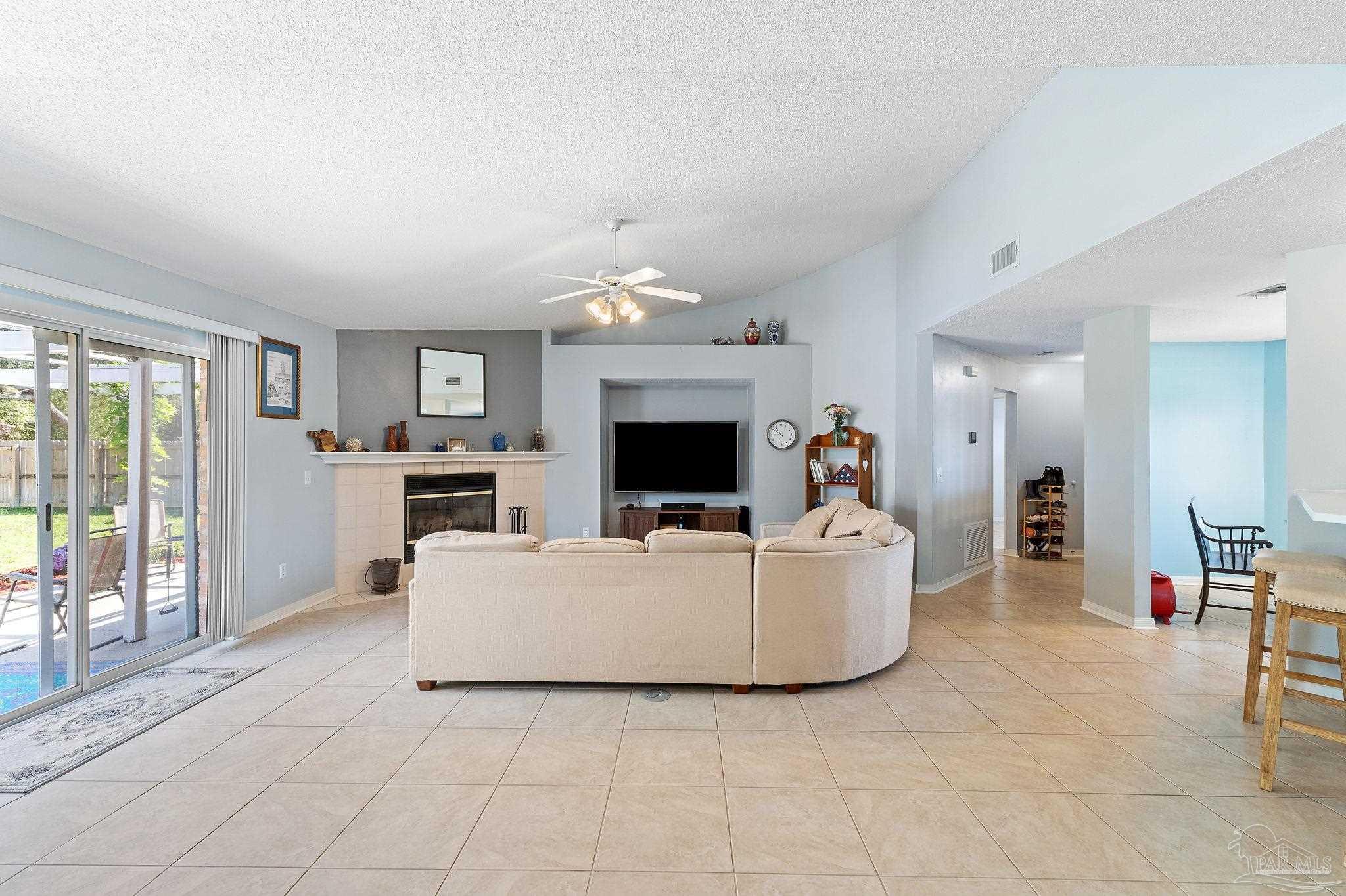 544 Batten Blvd