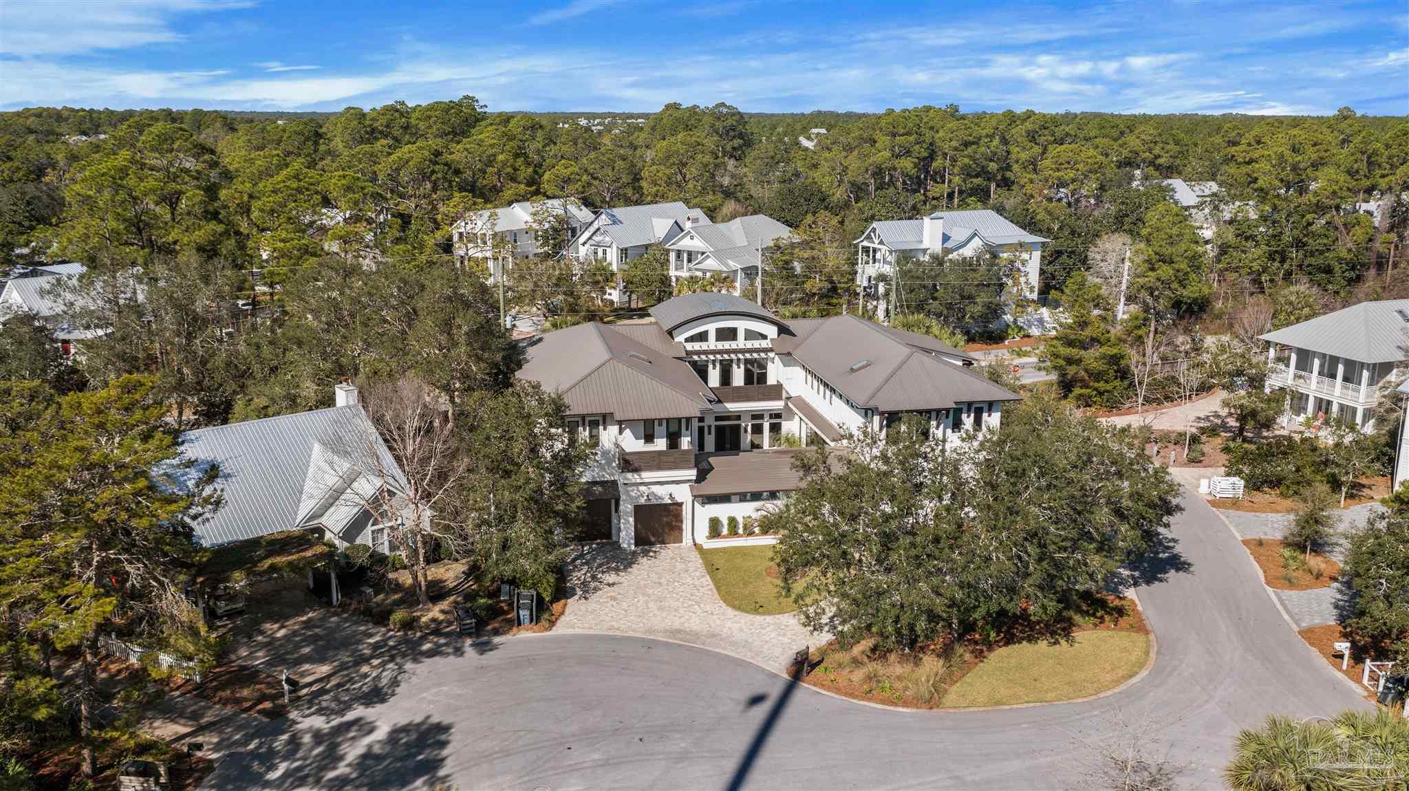 34 Suzanne Dr