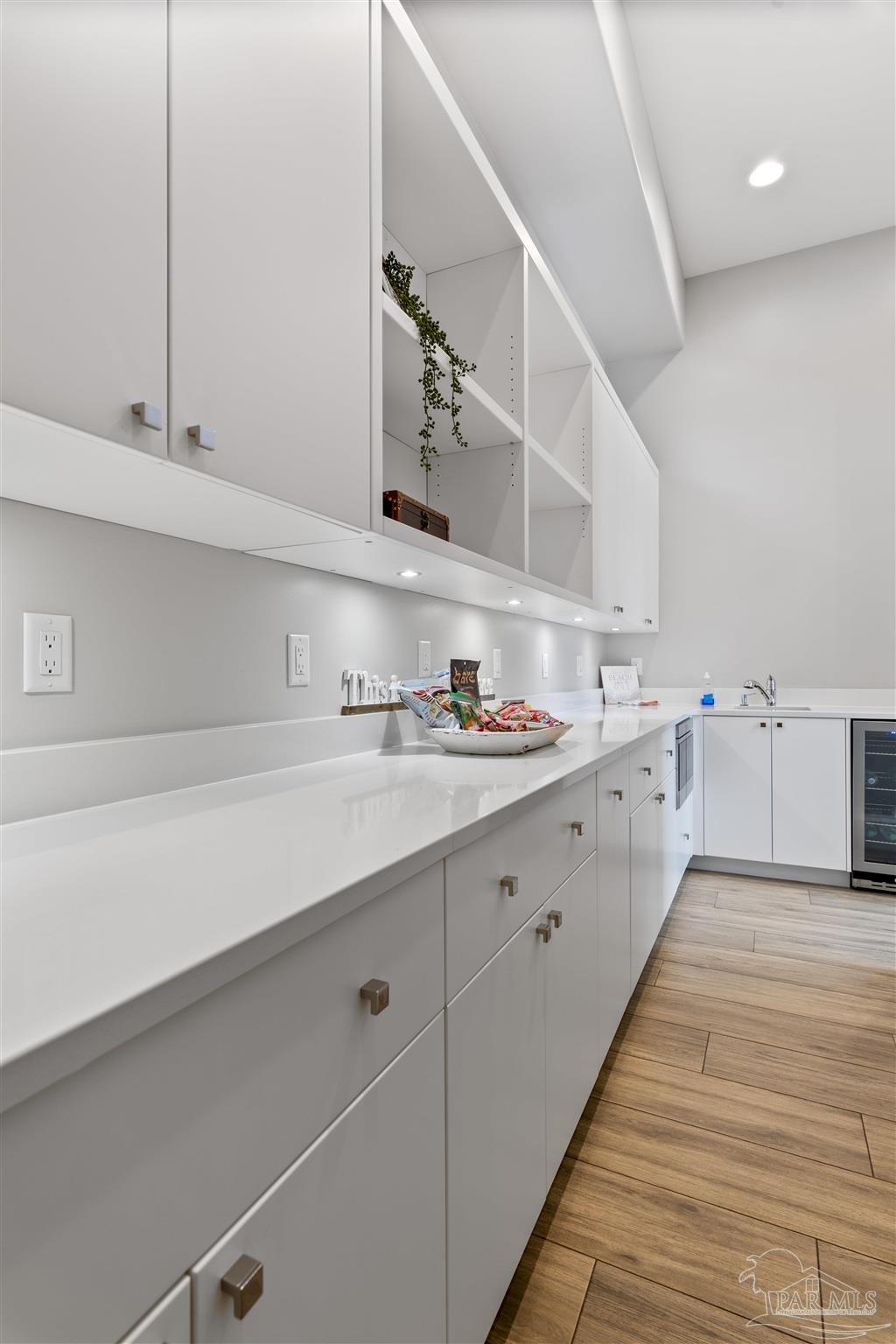34 Suzanne Dr