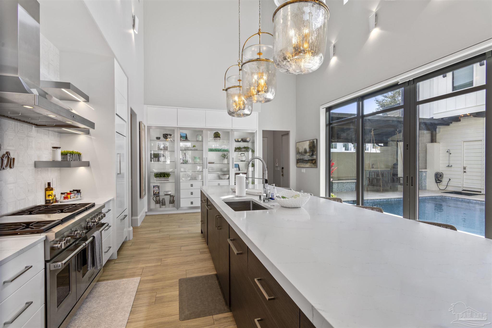 34 Suzanne Dr