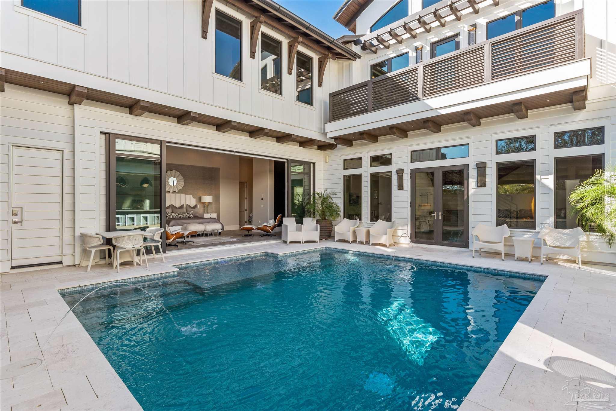 34 Suzanne Dr
