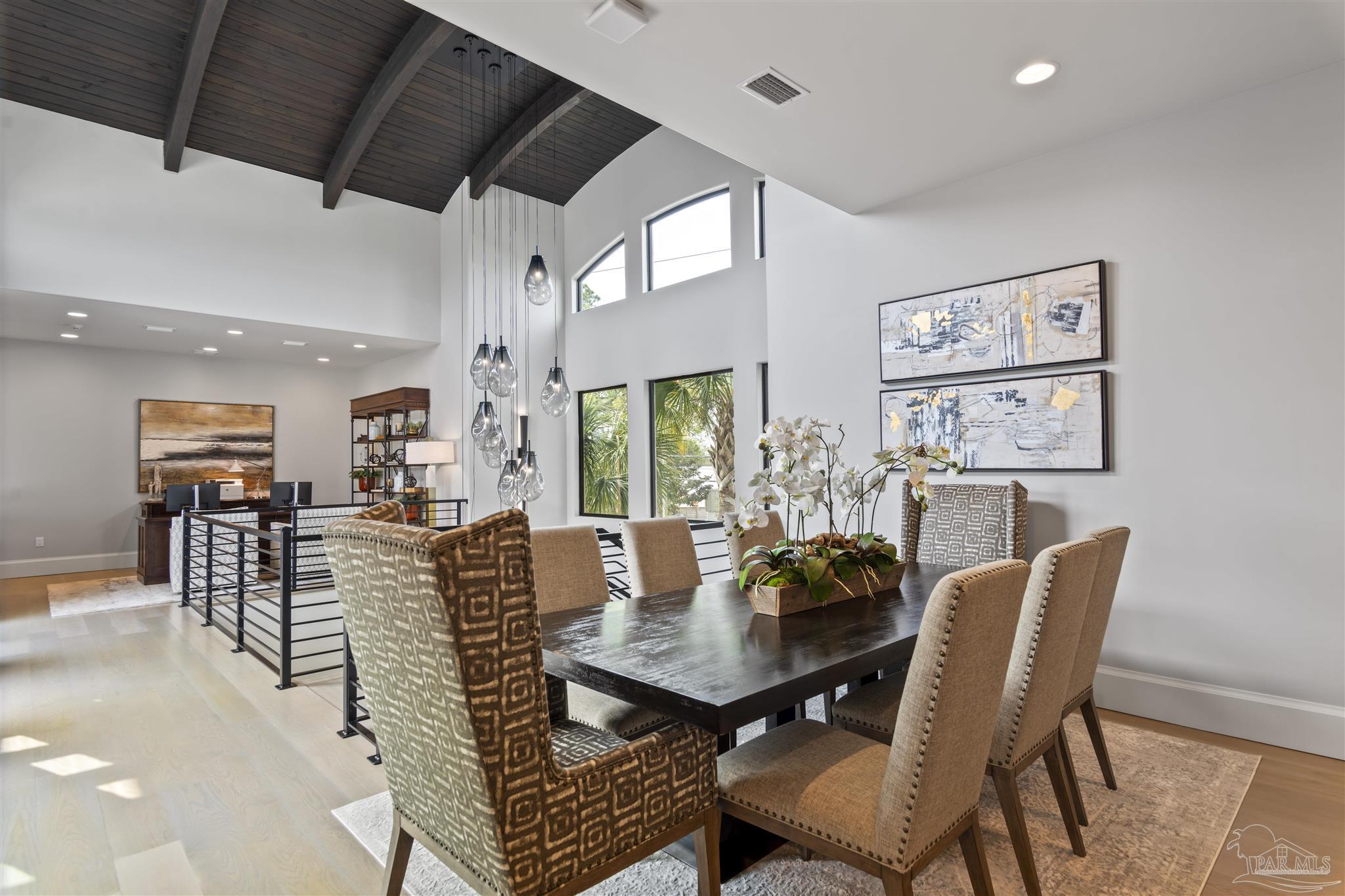 34 Suzanne Dr