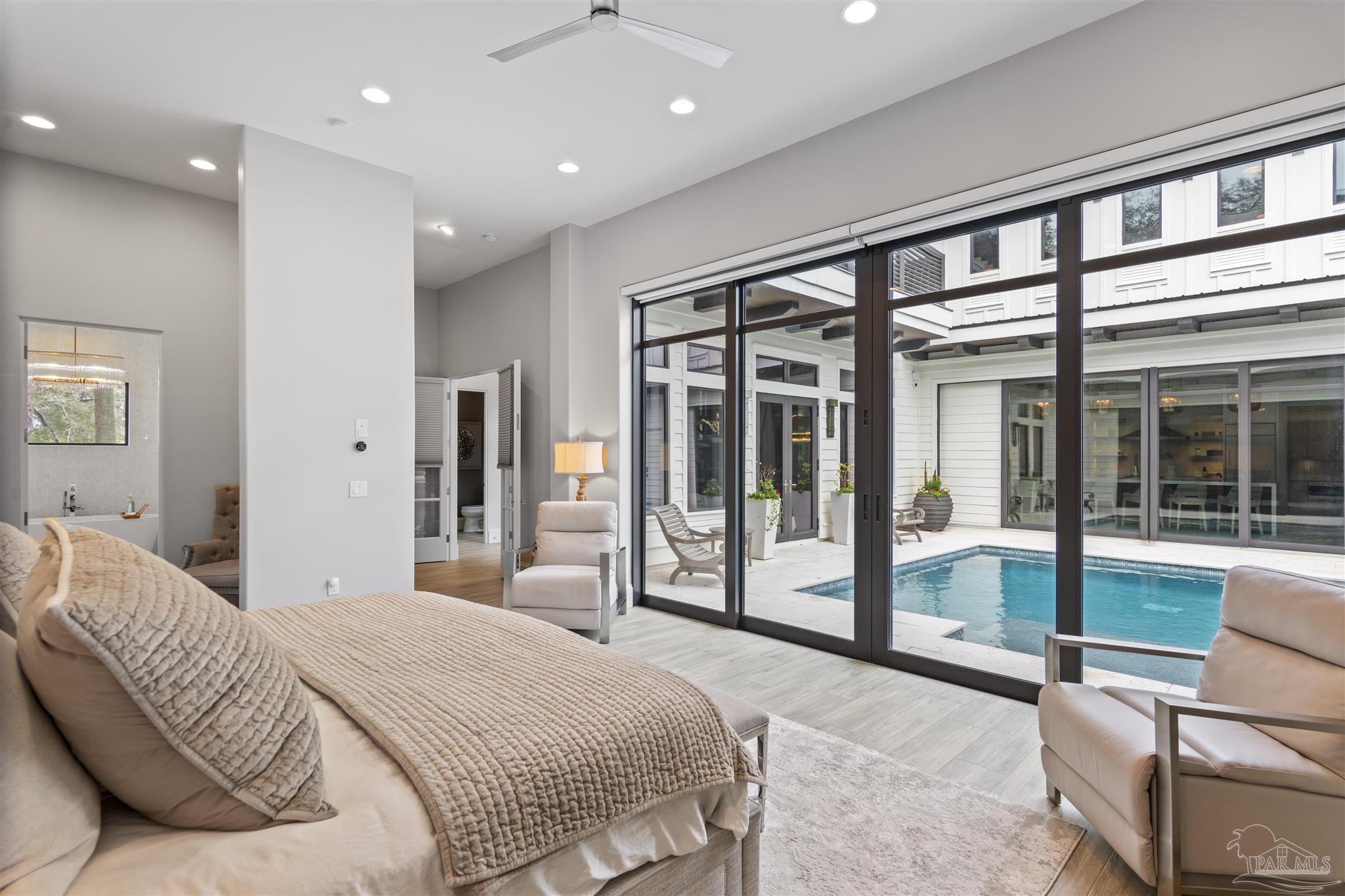 34 Suzanne Dr