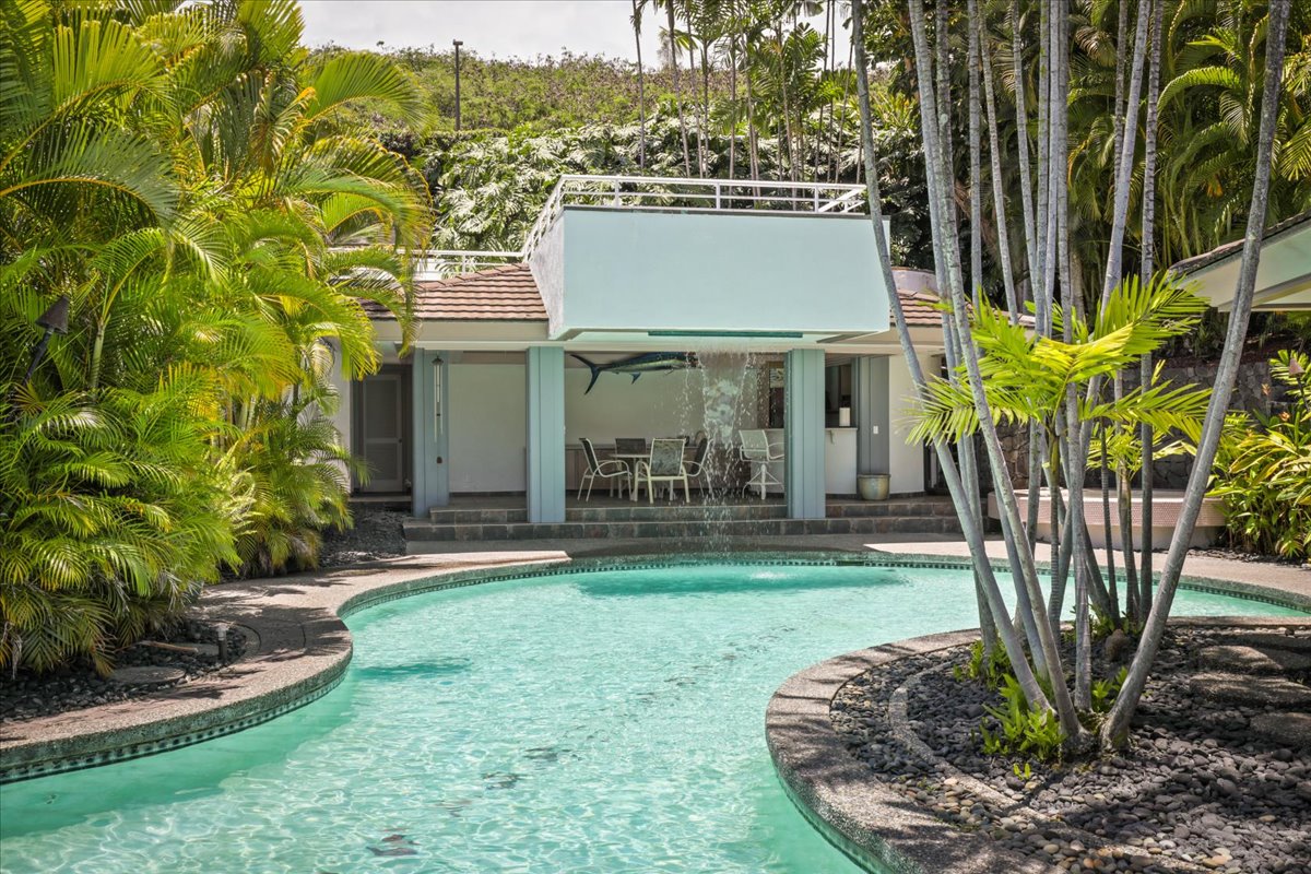 78-6855 KUHINANUI ST