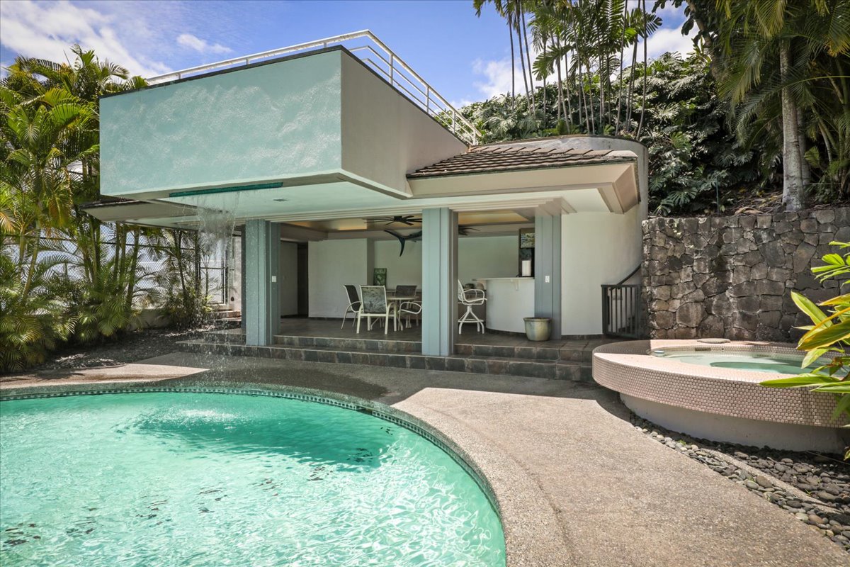 78-6855 KUHINANUI ST