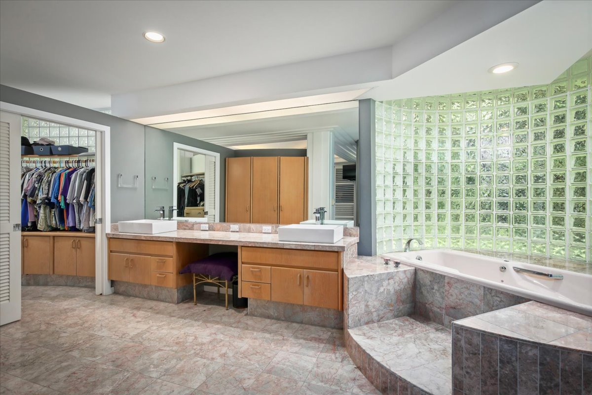 78-6855 KUHINANUI ST