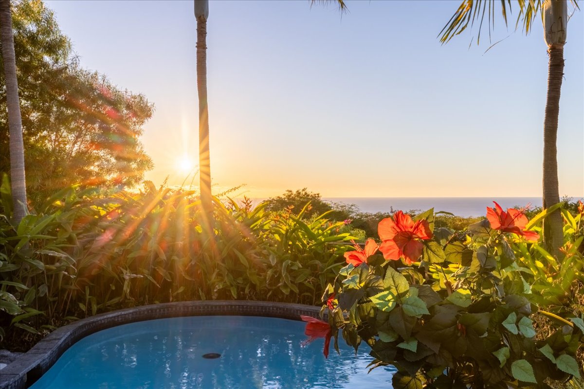 78-6804 KUHINANUI ST