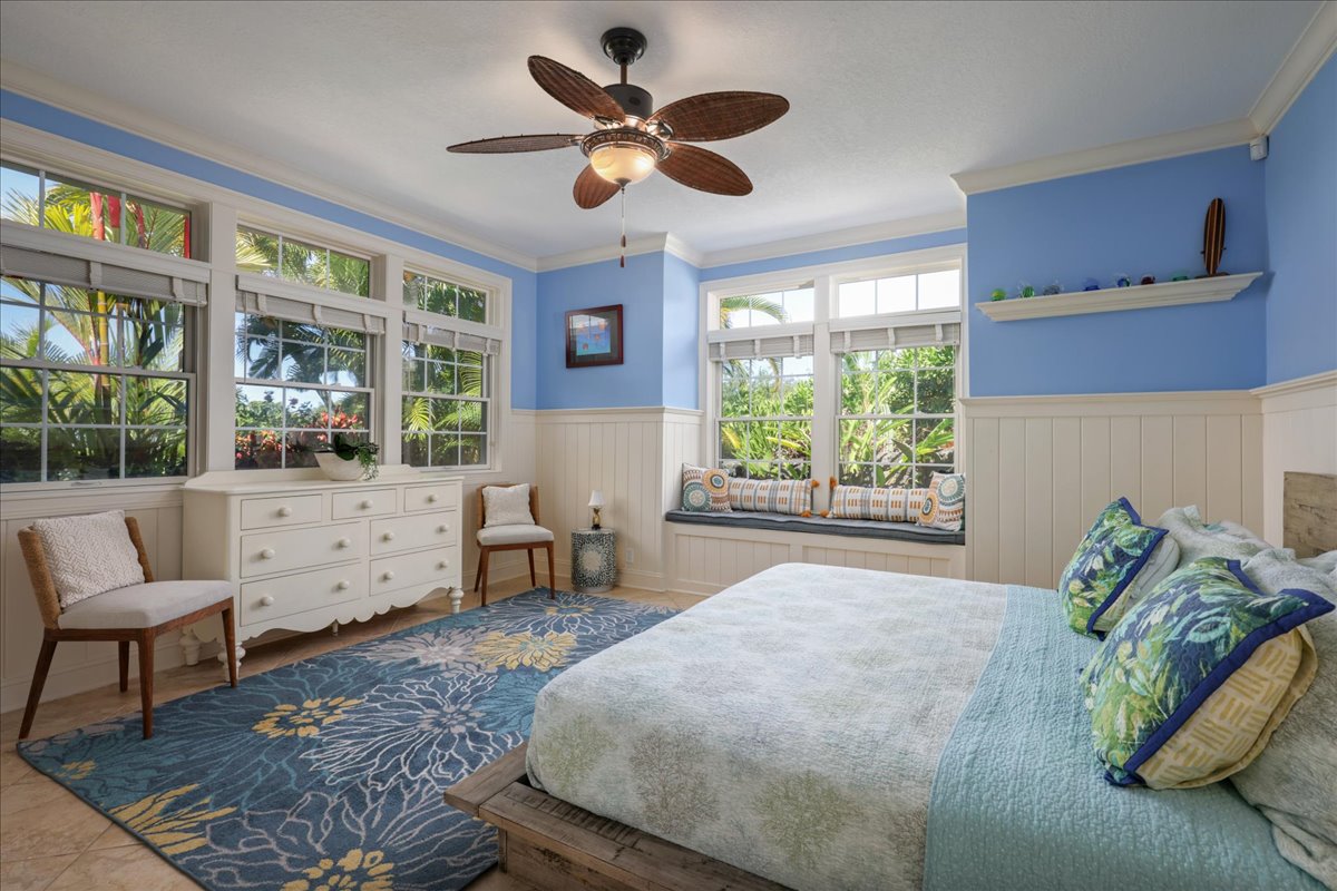 78-6804 KUHINANUI ST