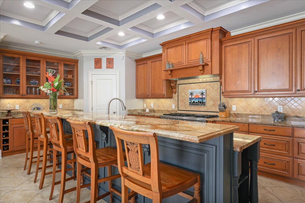 78-6804 KUHINANUI ST