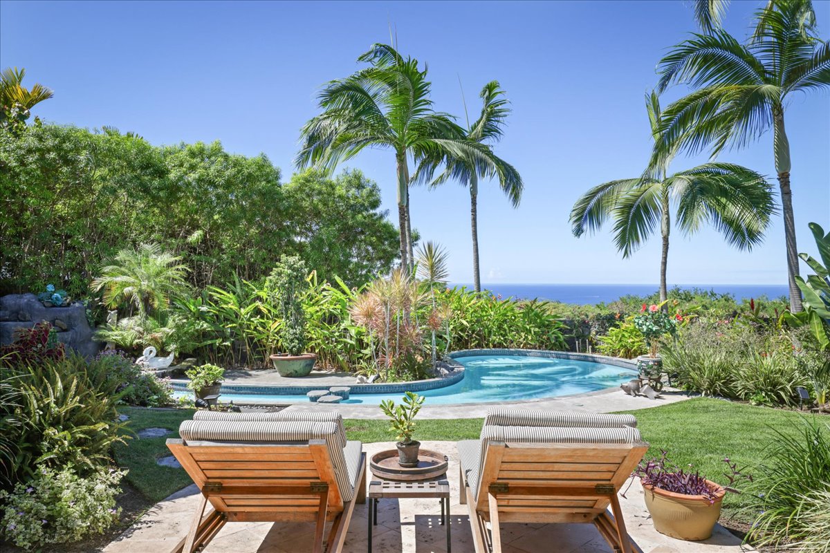 78-6804 KUHINANUI ST