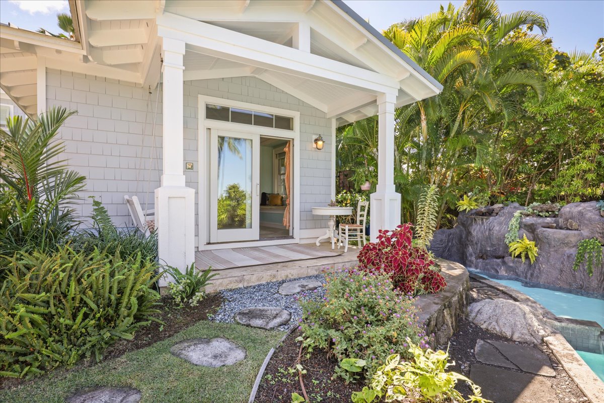 78-6804 KUHINANUI ST