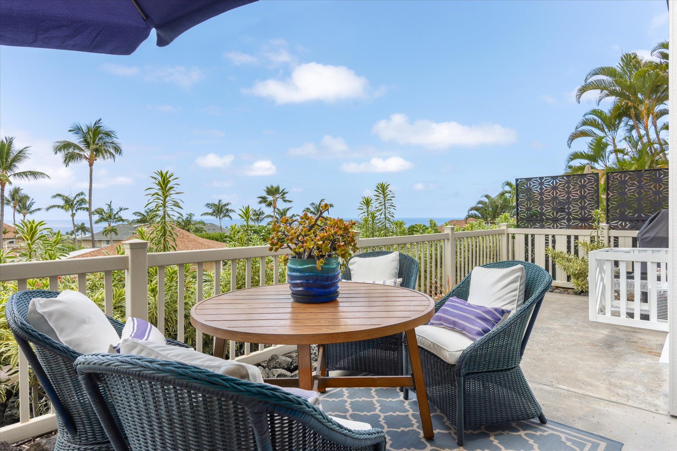 75-6060 KUAKINI HWY C2