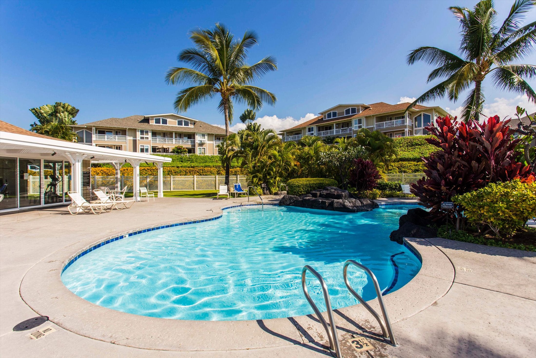 75-6060 KUAKINI HWY C2