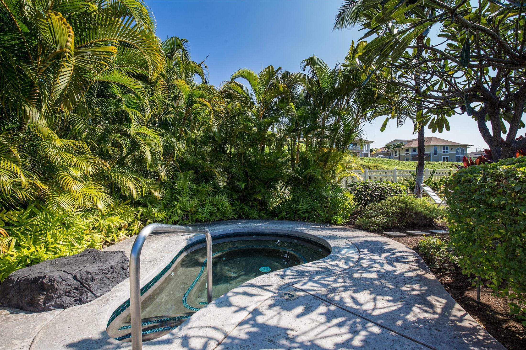 75-6060 KUAKINI HWY C2