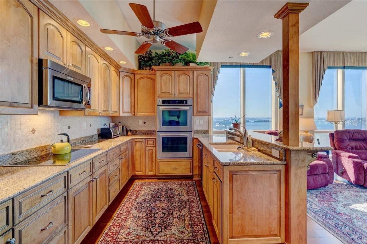 331 CLEVELAND ST #2203