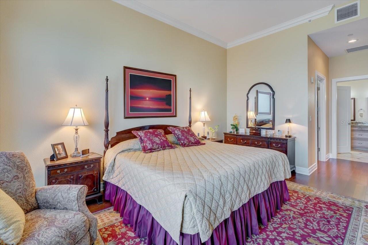 331 CLEVELAND ST #2203