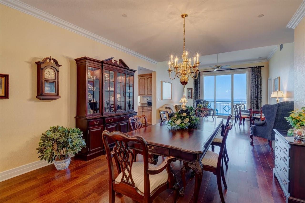 331 CLEVELAND ST #2203