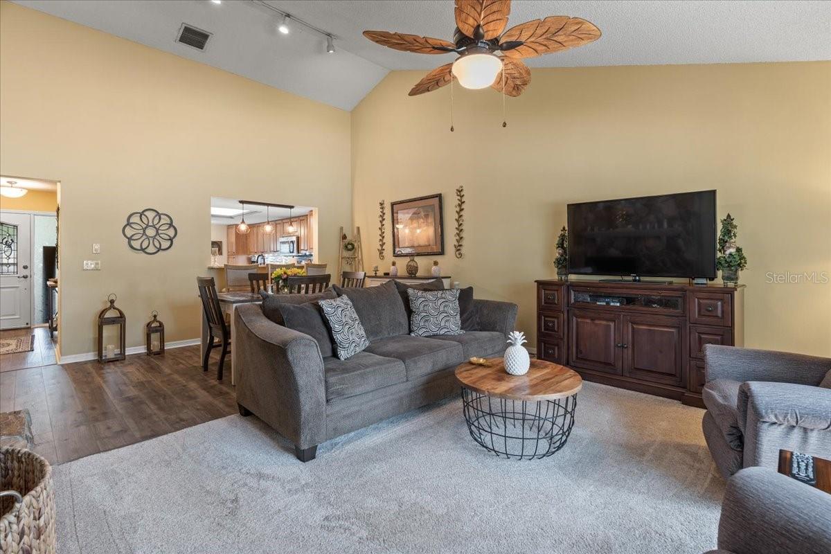 2824 COUNTRYSIDE BLVD #326