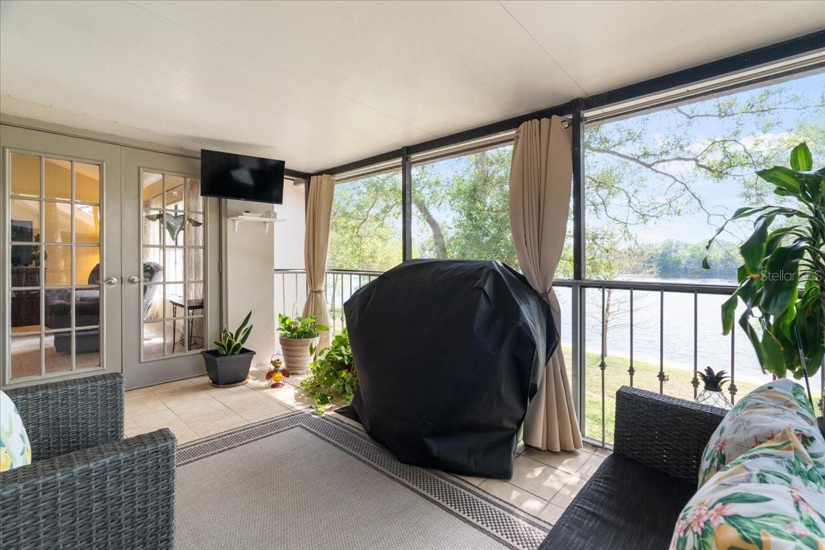 2824 COUNTRYSIDE BLVD #326