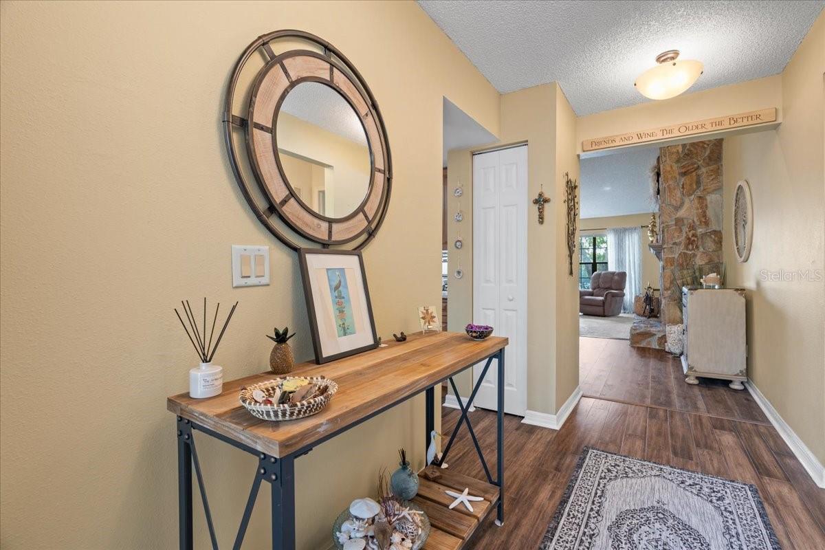 2824 COUNTRYSIDE BLVD #326