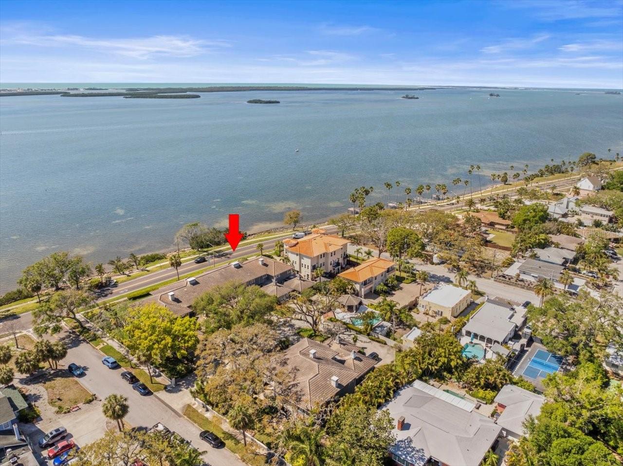 2087 EDGEWATER DR #C